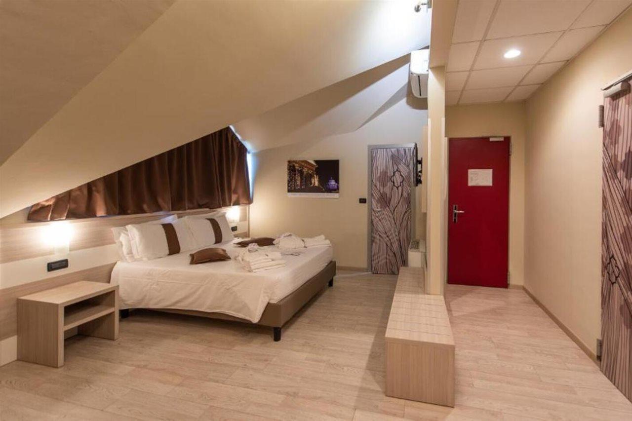 Hotel Quality La Darsena 4*
